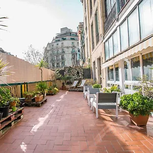  Albergue 360 Borne